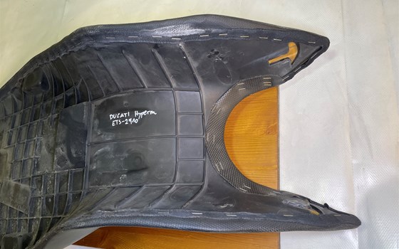 Ducati Hypermotard 1100 EVO SP 2010 Sitzbank Sattel Sitz - Bild 12