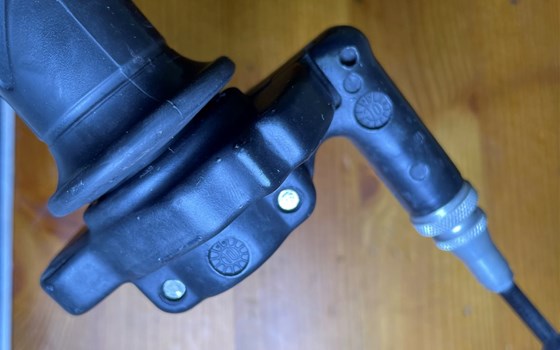 Ducati Hypermotard 1100 EVO SP 2010 Gasgriff Seilzug Bowdenzug - Bild 6