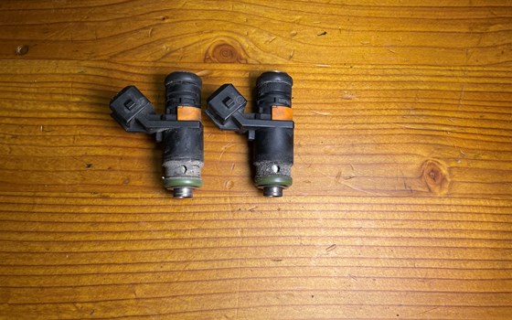 Ducati Hypermotard 1100 EVO SP 2010 Einspritzdüse Injektor Düse - Bild 2