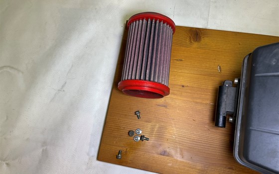 Ducati Hypermotard 1100 EVO SP 2010 Luftfilterkasten BMC Airbox - Bild 2