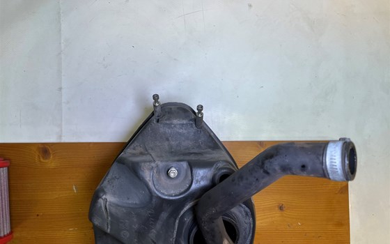 Ducati Hypermotard 1100 EVO SP 2010 Luftfilterkasten BMC Airbox - Bild 9