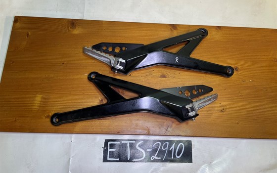 Ducati Hypermotard 1100 EVO SP 2010 Fußrasten Soziusfußrasten - Bild 1