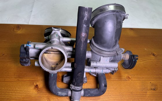 Ducati Hypermotard 1100 EVO SP 2010 Einspritzanlage 35kw Drossel - Bild 10