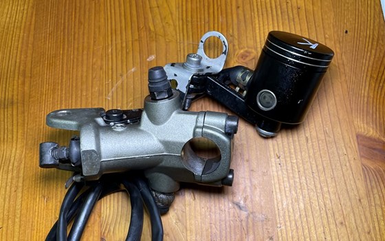 Ducati Hypermotard 1100 EVO SP 2010 Kupplungszylinder Geber Pumpe - Bild 9