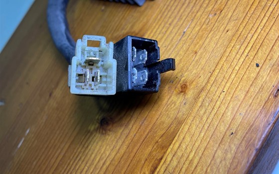 Ducati Hypermotard 1100 EVO SP 2010 Regler Gleichrichter LIMA - Bild 3