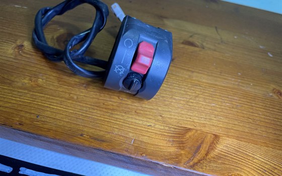 Ducati Hypermotard 1100 EVO SP 2010 Lenkerschalter re Killswitch - Bild 3