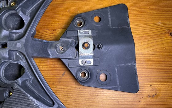 Ducati Hypermotard 1100 EVO SP 2010 Rücklicht Halterung - Bild 3