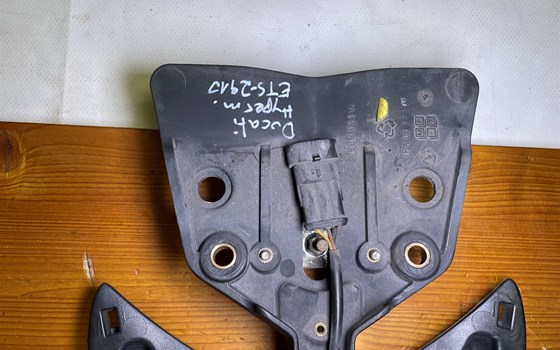 Ducati Hypermotard 1100 EVO SP 2010 Rücklicht Halterung - Bild 5