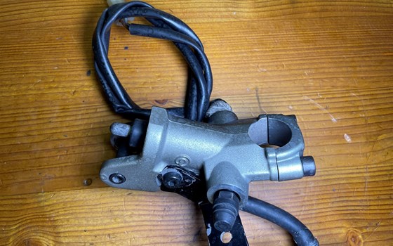 Ducati Hypermotard 1100 EVO SP 2010 Hauptbremszylinder Pumpe - Bild 2