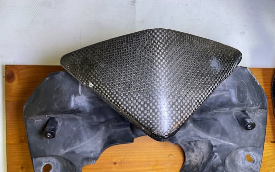 Ducati Hypermotard 1100 EVO SP 2010 Carbon Frontverkleidung Maske - Bild 3