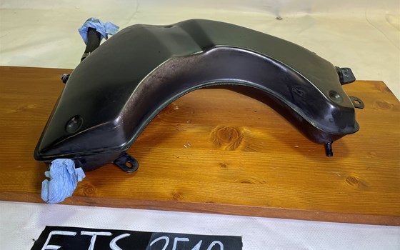 Aprilia RSV 1000 Tuono RP 2003 Öltank Tank Ölbehälter - Bild 4