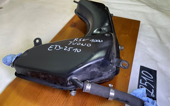 Aprilia RSV 1000 Tuono RP 2003 Öltank Tank Ölbehälter - Bild 6