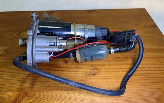 Ducati Hypermotard 1100 EVO SP 2010 Kraftstoffpumpe Pumpe - Bild 11