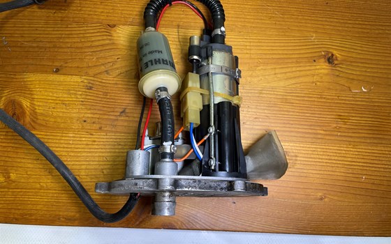 Ducati Hypermotard 1100 EVO SP 2010 Kraftstoffpumpe Pumpe - Bild 8