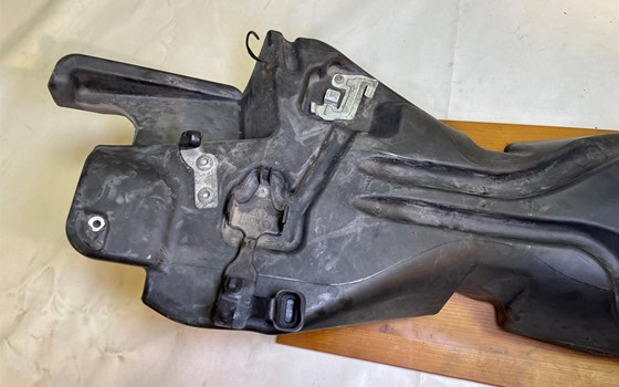 Ducati Hypermotard 1100 EVO SP 2010 Tank Benzintank - Bild 2