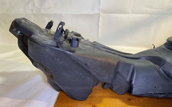 Ducati Hypermotard 1100 EVO SP 2010 Tank Benzintank - Bild 3