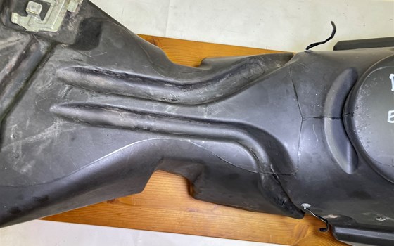 Ducati Hypermotard 1100 EVO SP 2010 Tank Benzintank - Bild 4