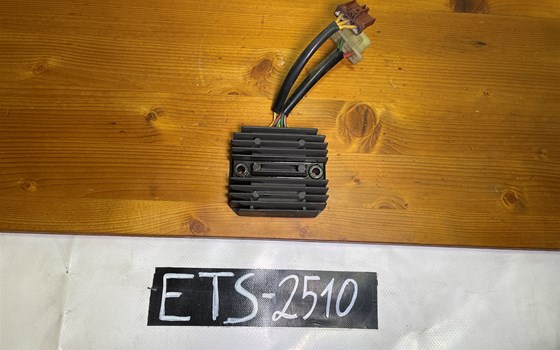 Aprilia RSV 1000 Tuono RP 2003 Spannungsregler Regler LIMA - Bild 1