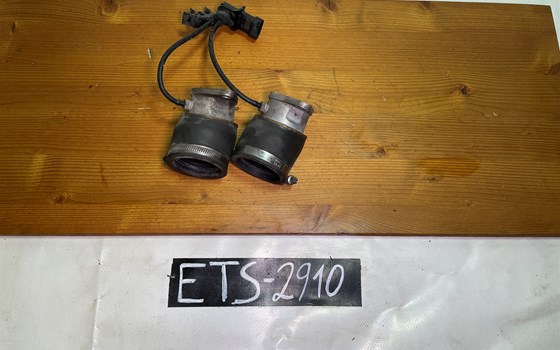 Ducati Hypermotard 1100 EVO SP 2010 Ansaugstutzen Ansauggummis - Bild 1