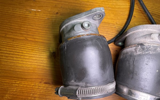 Ducati Hypermotard 1100 EVO SP 2010 Ansaugstutzen Ansauggummis - Bild 10