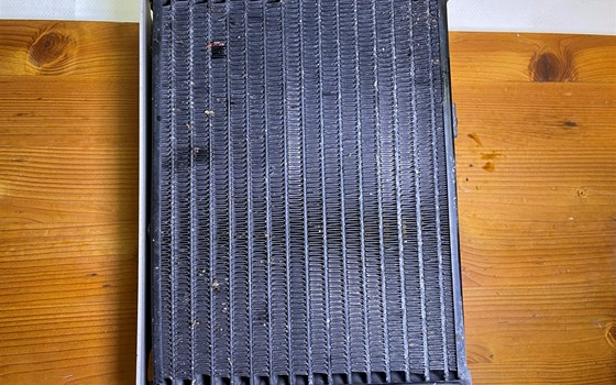 Aprilia RSV 1000 Tuono RP 2003 Wasserkühler rechts Kühler Lüfter - Bild 2