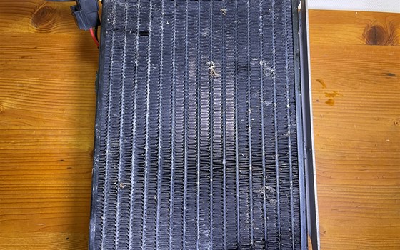 Aprilia RSV 1000 Tuono RP 2003 Wasserkühler Kühler links Lüfter - Bild 2