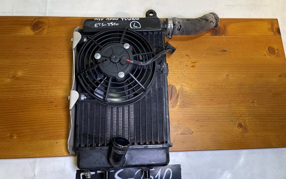 Aprilia RSV 1000 Tuono RP 2003 Wasserkühler Kühler links Lüfter - Bild 8