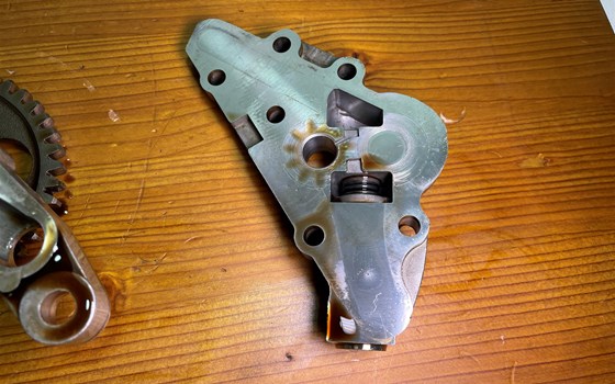 Ducati Hypermotard 1100 EVO SP 2010 Ölpumpe Pumpe - Bild 3