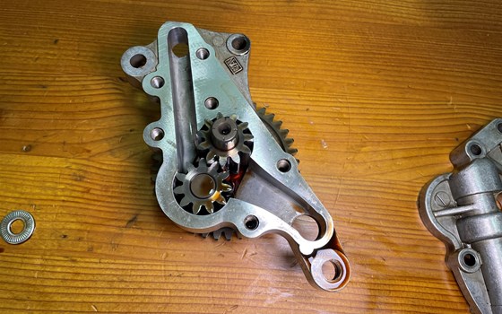 Ducati Hypermotard 1100 EVO SP 2010 Ölpumpe Pumpe - Bild 5