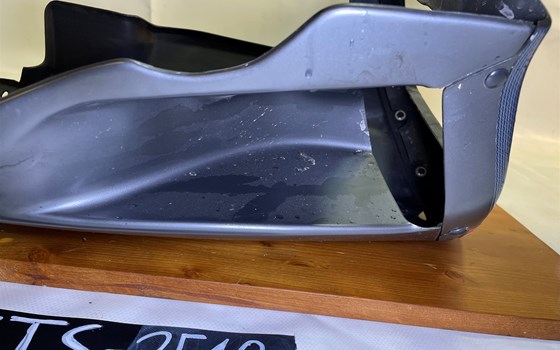 Aprilia RSV 1000 Tuono RP 2003 Bugverkleidung Verkleidung unten - Bild 3