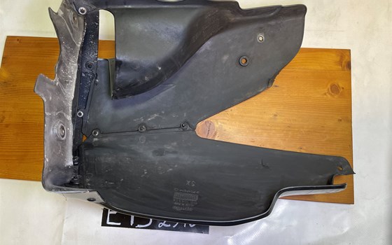 Aprilia RSV 1000 Tuono RP 2003 Bugverkleidung Verkleidung unten - Bild 6