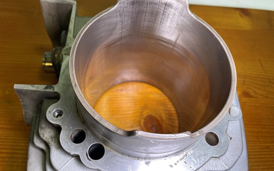 Ducati Hypermotard 1100 EVO SP 2010 Zylinder Kolben hinten - Bild 14