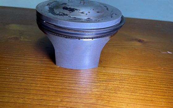 Ducati Hypermotard 1100 EVO SP 2010 Zylinder Kolben hinten - Bild 3