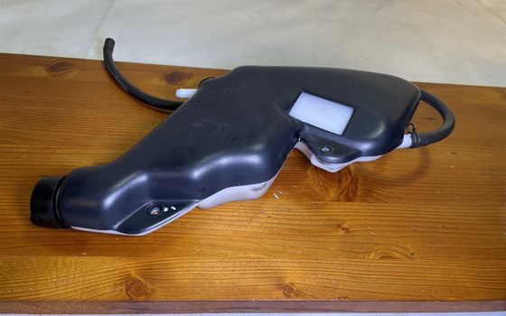 Aprilia RSV 1000 Tuono RP 2003 Ausgleichsbehälter Wasserbehälter - Bild 2