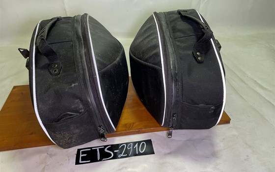 Ducati Hypermotard 1100 EVO SP 2010 Seitentaschen Hepco Becker - Bild 9 Ducati Hypermotard 1100 EVO SP 2010 Seitentaschen Hepco Becker - Bild 9