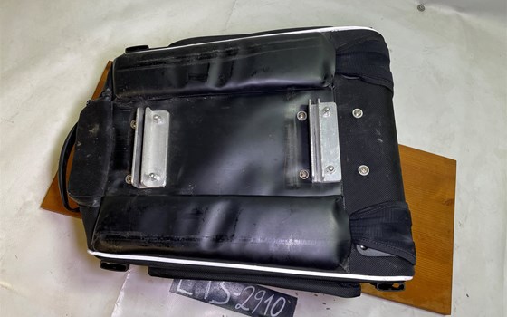 Ducati Hypermotard 1100 EVO SP 2010 Hecktasche Hepco und Becker - Bild 14