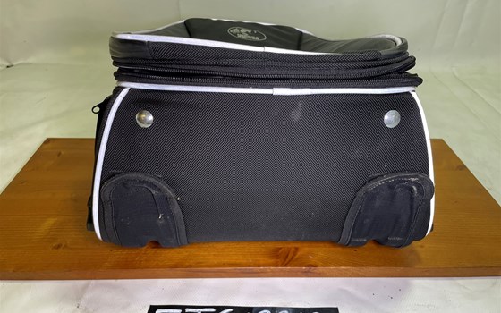 Ducati Hypermotard 1100 EVO SP 2010 Hecktasche Hepco und Becker - Bild 9