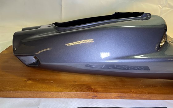 Aprilia RSV 1000 Tuono RP 2003 Heckverkleidung Verkleidung hinten - Bild 8