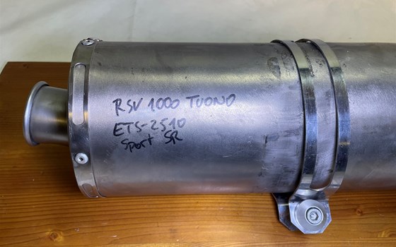 Aprilia RSV 1000 Tuono RP 2003 SR Racing Sportauspuff Endtopf - Bild 12 Aprilia RSV 1000 Tuono RP 2003 SR Racing Sportauspuff Endtopf - Bild 12