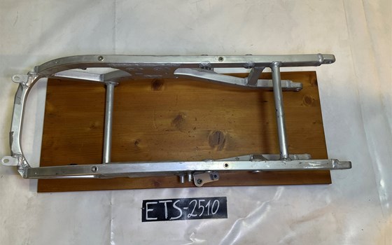 Aprilia RSV 1000 Tuono RP 2003 Heckrahmen Rahmen hinten - Bild 9