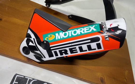 KTM 950 SM LC8 Supermoto Kotflügel unten Spritzschutz vorne - Bild 5 KTM 950 SM LC8 Supermoto Kotflügel unten Spritzschutz vorne - Bild 5