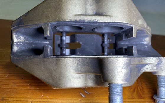 Aprilia RSV 1000 Tuono RP 2003 Bremssattel vorne links Bremszange - Bild 7