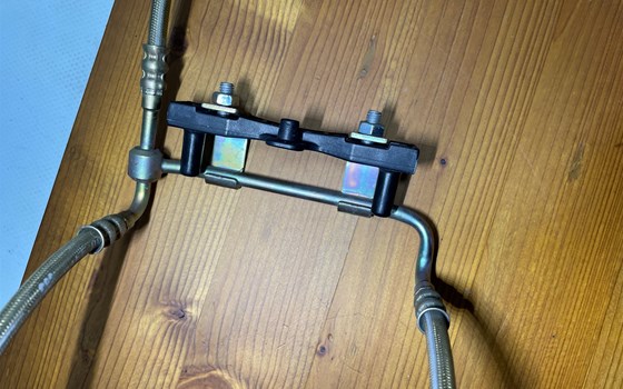 KTM 950 SM LC8 Supermoto Bremsleitungen vorne - Bild 2 KTM 950 SM LC8 Supermoto Bremsleitungen vorne - Bild 2