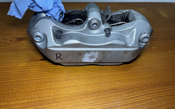 KTM 950 SM LC8 Supermoto Bremssattel vorne rechts Bremszange - Bild 4