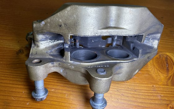 Aprilia RSV 1000 Tuono RP 2003 Bremssattel vorne rechts Bremszang - Bild 6