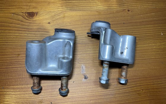 KTM 950 SM LC8 Supermoto Auspuffhalterung Konsole - Bild 5 KTM 950 SM LC8 Supermoto Auspuffhalterung Konsole - Bild 5