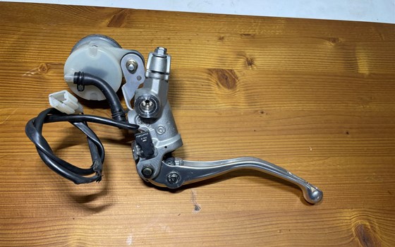 KTM 950 SM LC8 Supermoto Hauptbremszylinder Bremshebel Pumpe - Bild 7 KTM 950 SM LC8 Supermoto Hauptbremszylinder Bremshebel Pumpe - Bild 7