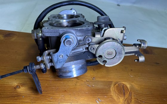 Aprilia RSV 1000 Tuono RP 2003 Einspritzanlage Dresselklappe - Bild 4