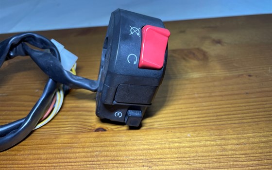 KTM 950 SM LC8 Supermoto Lenkerarmatur rechts Schaltereinheit - Bild 5 KTM 950 SM LC8 Supermoto Lenkerarmatur rechts Schaltereinheit - Bild 5