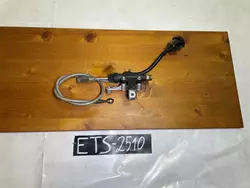 Aprilia RSV 1000 Tuono RP 2003 Bremspumpe hinten Bremsleitung Aprilia RSV 1000 Tuono RP 2003 Bremspumpe hinten Bremsleitung